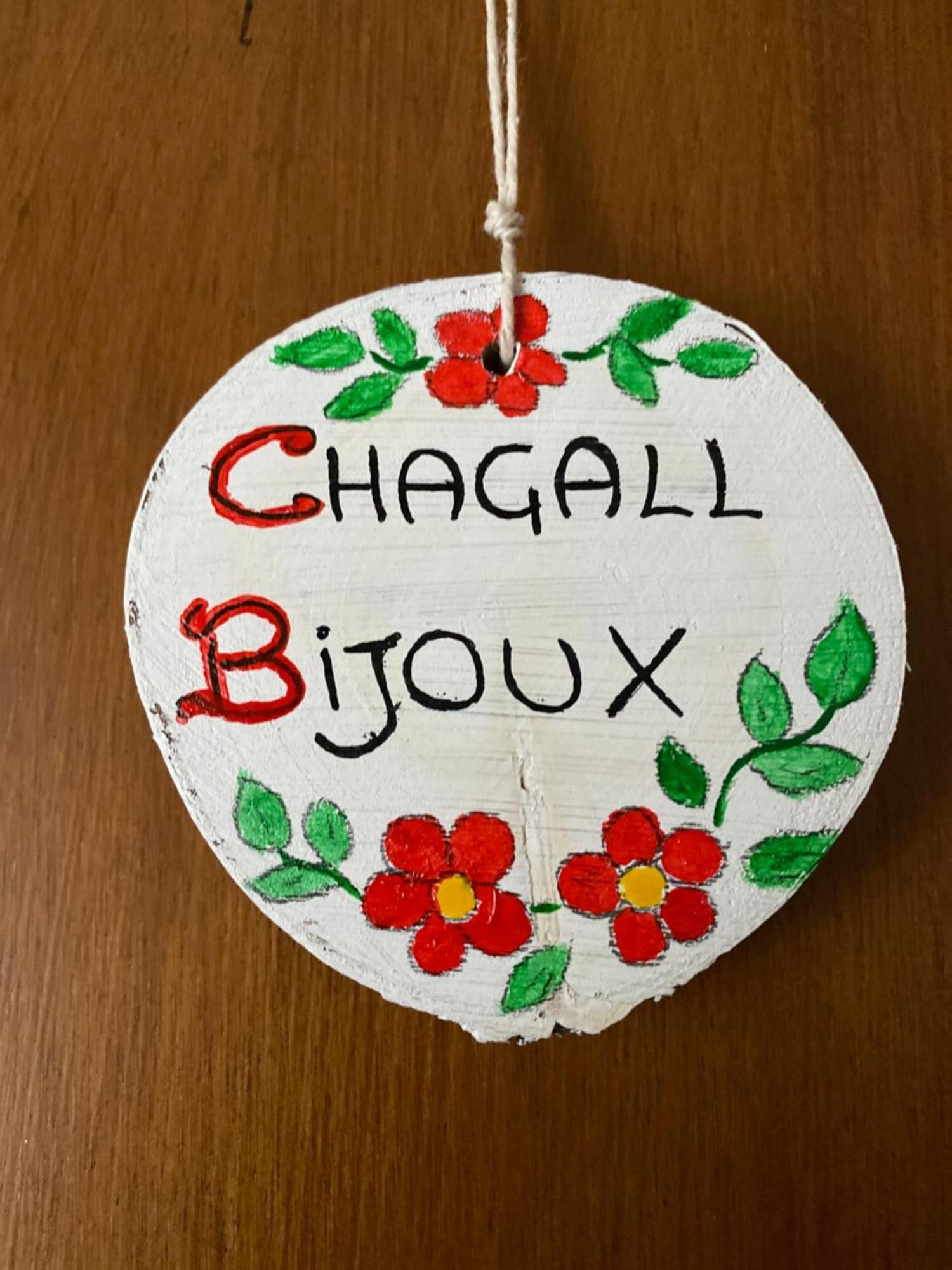 Chagall Bijoux آستي المظهر الخارجي الصورة